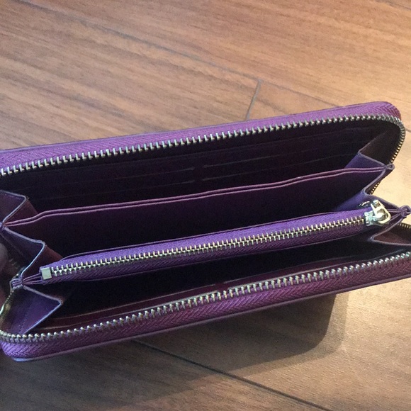 Louis Vuitton Monogram Vernis Wallet - Picture 3 of 4